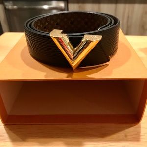 Genuine Louis Vuitton Reversible Belt